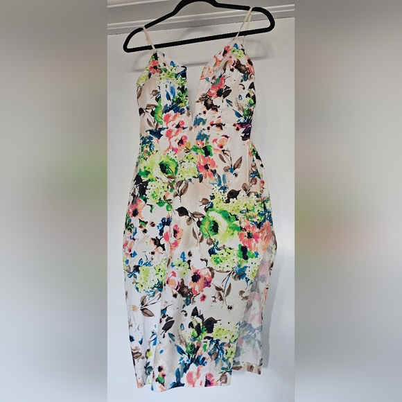 gLARE Multicolored Floral Plunging V Neck Dress - Picture 11 of 16